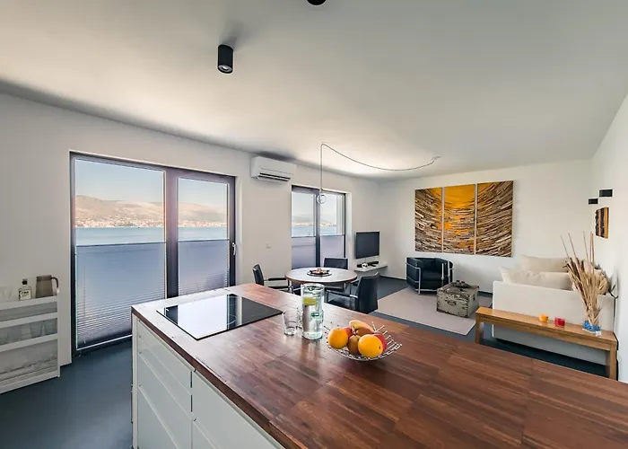 Kuca Stipo Donji Okrug (Ciovo)